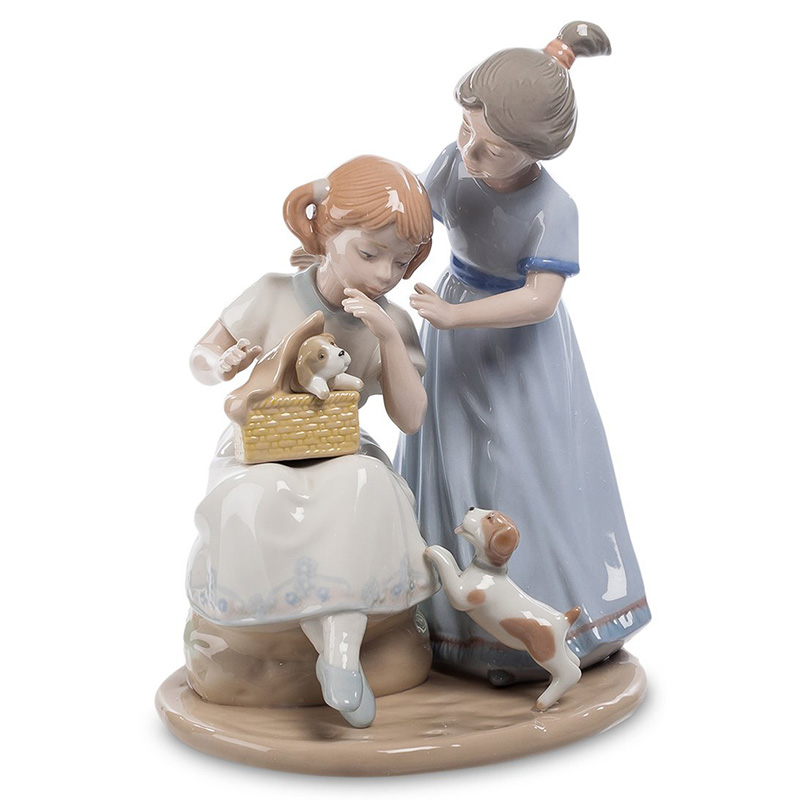 Статуэтка фарфоровая Девочки с собачками Charming Statuette Белый Бежевый Серо-голубой Серый в Краснодаре | Loft Concept 