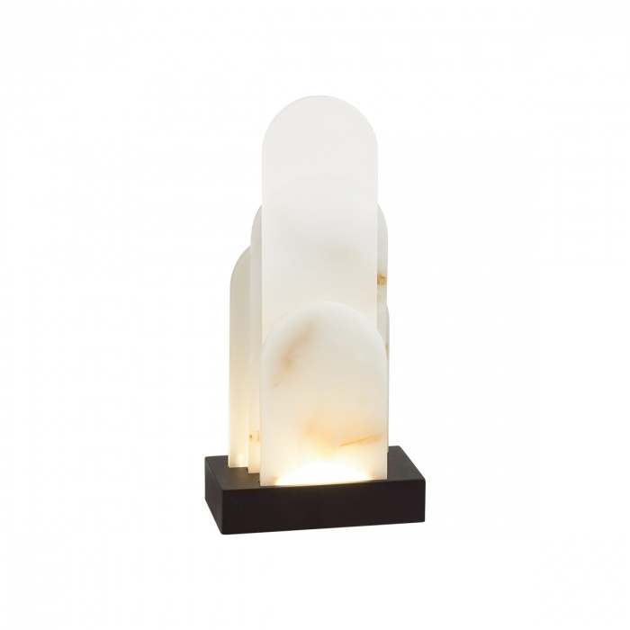 Настольная лампа с белыми вертикальными элементами Alabaster Totem   Латунь сатинированная Прозрачное Стекло Бежевый в Краснодаре | Loft Concept 