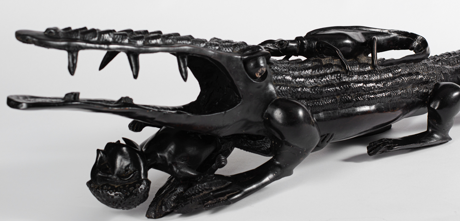 Крокодил Эбеновое дерево Танзания - фото