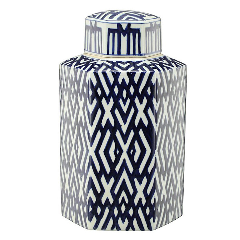 Ваза с крышкой и графическим узором в сине-белых цветах Blue & White Ornament Белый Синий Ваза с крышкой и графическим узором в сине-белых цветах Blue & White Ornament Белый Синий в Краснодаре | Loft Concept