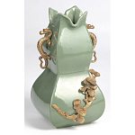 Ваза зеленого цвета из фарфора с бронзовыми ручками в виде драконов и рельефным цветочным декором Eden Garden porcelain and bronze варинант исполнения - 2 | Loft Concept в Краснодаре