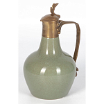 Кувшин зеленого цвета из фарфора с бронзовой крышкой и изогнутой ручкой Eden Garden porcelain and bronze варинант исполнения - 2 | Loft Concept в Краснодаре