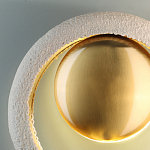 Бра с бежевым текстурным кольцом и латунным шаром в центре Tactile  варинант исполнения - 6 | Loft Concept в Краснодаре