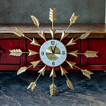 Часы настенные золотые из металла с декором в виде стрел Current Time варинант исполнения - 2 | Loft Concept в Краснодаре