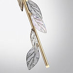 Подвесной светильник с золотистой вертикальной трубкой и декоративными прозрачными листьями из стекла Sylva  варинант исполнения - 8 | Loft Concept в Краснодаре