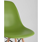 Пластиковый стул на ножках из массива бука Eames Green варинант исполнения - 2 | Loft Concept в Краснодаре