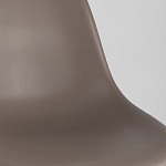 Пластиковый стул на ножках из массива бука Eames Cappuccino варинант исполнения - 8 | Loft Concept в Краснодаре