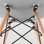 Пластиковый стул на ножках из массива бука Eames Cappuccino варинант исполнения - 9 | Loft Concept в Краснодаре