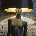 Лампа MANNEQUIN LAMP с абажуром изгибы тела варинант исполнения - 6 | Loft Concept в Краснодаре