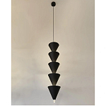 Подвесной светильник светодиодный в виде ряда черных металлических конусов  Herringbone варинант исполнения - 1 | Loft Concept в Краснодаре