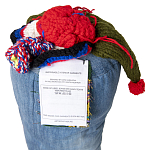 Подушка из джинсовой одежды и вязания Heart&Brain варинант исполнения - 3 | Loft Concept в Краснодаре