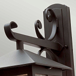 Настенный фонарь черного цвета в форме фонаря с решетчатым плафоном и фактурным стеклом Elstead Lighting варинант исполнения - 2 | Loft Concept в Краснодаре