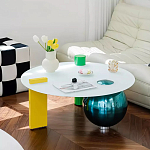 Дизайнерский журнальный стол с круглой белой столешницей на 3-х геометрических ножках Tajefox варинант исполнения - 2 | Loft Concept в Краснодаре