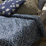 Постельное белье темно-синего цвета с рисунком Blossom Essence Sophie варинант исполнения - 8 | Loft Concept в Краснодаре