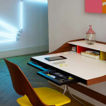 Письменный стол с 2-мя чёрными выдвижными ящиками и нишей с цветными разделителями Ballan варинант исполнения - 6 | Loft Concept в Краснодаре