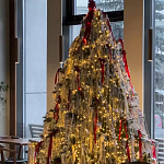 Комплект Новогодней Елки вместе с серебряной мишурой и красными лентами варинант исполнения - 2 | Loft Concept в Краснодаре