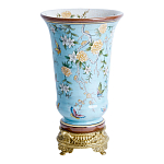 Ваза из голубого фарфора с бронзовыми элементами Blue Garden варинант исполнения - 1 | Loft Concept в Краснодаре