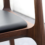 Стул деревянный с мягким сиденьем из черной натуральной кожи Moon Walnut Furniture варинант исполнения - 7 | Loft Concept в Краснодаре