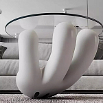 Дизайнерский журнальный стол с круглой прозрачной столешницей на белом фигурном основании Luqak варинант исполнения - 3 | Loft Concept в Краснодаре