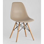 Пластиковый стул на ножках из массива бука Eames Beige варинант исполнения - 1 | Loft Concept в Краснодаре