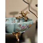 Блюдо из голубого фарфора с бронзовой птичкой Blue Garden варинант исполнения - 6 | Loft Concept в Краснодаре