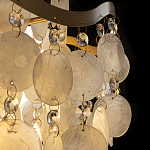 Люстра подвесная с белыми перламутровыми подвесками и изогнутыми золотистыми элементами Диаметр 50 см SHELL Chandelier варинант исполнения - 4 | Loft Concept в Краснодаре