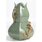 Ваза зеленого цвета из фарфора с бронзовыми ручками в виде драконов и рельефным цветочным декором Eden Garden porcelain and bronze варинант исполнения - 1 | Loft Concept в Краснодаре