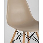 Пластиковый стул на ножках из массива бука Eames Beige варинант исполнения - 2 | Loft Concept в Краснодаре