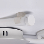 Люстра белого цвета с тремя изогнутыми светодиоидными плафонами Luke Lampco Tracer Lamp варинант исполнения - 7 | Loft Concept в Краснодаре