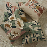 Подушка с цветочным принтом Blooming Elegance Rose варинант исполнения - 6 | Loft Concept в Краснодаре