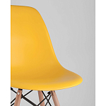 Пластиковый стул на ножках из массива бука Eames Yellow варинант исполнения - 2 | Loft Concept в Краснодаре