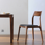 Стул деревянный с мягким сиденьем из черной натуральной кожи Moon Walnut Furniture варинант исполнения - 5 | Loft Concept в Краснодаре