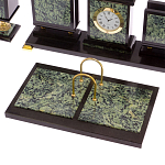 Настольный письменный набор из нефрита на ножках Executive Recruitment варинант исполнения - 2 | Loft Concept в Краснодаре