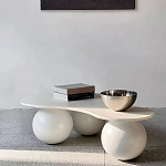 Дизайнерский журнальный стол с изогнутой столешницей на круглых ножках Rigilyr варинант исполнения - 1 | Loft Concept в Краснодаре