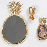 Зеркало овальной формы с золотистой рамкой и декоративной верхушкой в виде ананаса Pineapple Shine  варинант исполнения - 1 | Loft Concept в Краснодаре