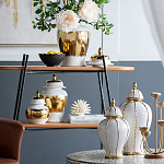 Ваза белая с крышкой и золотистыми фрагментами Chinoiserie Ceramics варинант исполнения - 3 | Loft Concept в Краснодаре