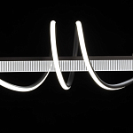 Люстра линейная черного цвета с волнообразным металлическим элементом Luke Lampco Tracer Lamp варинант исполнения - 6 | Loft Concept в Краснодаре