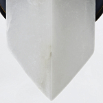 Бра черного цвета металлическое с вертикальным плафоном из алебстра Alora варинант исполнения - 3 | Loft Concept в Краснодаре