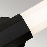 Бра для ванных комнат вертикальное с длинным белым матовым плафоном в форме шестиугольника на круглом основании Hinkley варинант исполнения - 17 | Loft Concept в Краснодаре