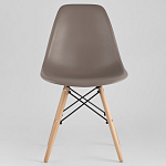 Пластиковый стул на ножках из массива бука Eames Cappuccino варинант исполнения - 3 | Loft Concept в Краснодаре