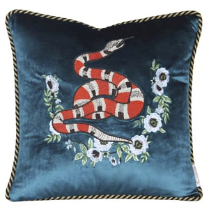 Подушка с Вышивкой Стиль Gucci V