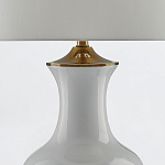 Настольная лампа белого цвета с фарфоровым основанием и латунными акцентами и тканевым абажуром Currey & Company варинант исполнения - 3 | Loft Concept в Краснодаре