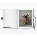 Подарочное издание про феминизм в моде Марии Грации Кьюри Her Dior Maria Grazia Chiuris New Voice варинант исполнения - 3 | Loft Concept в Краснодаре