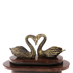 Часы настольные из натурального камня с декором в виде двух лебедей Swans Stone Clock варинант исполнения - 8 | Loft Concept в Краснодаре