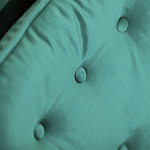 Кресло с мягкой обивкой из велюра на 4-х ножках из массива березы Scarlett Armchair green варинант исполнения - 4 | Loft Concept в Краснодаре