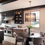 Люстра цвета латунь с 6-ю лампами свечами внутри цилиндрического абажура из черных металлических реек Kichler варинант исполнения - 8 | Loft Concept в Краснодаре