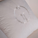 Кресло велюровое оттенка слоновой кости с простроченной спинкой Perfect Comfort варинант исполнения - 2 | Loft Concept в Краснодаре