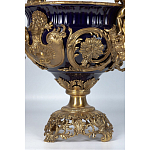 Чаша темно-синего цвета с фигурками ангелов и рельефным декором Eden Garden porcelain and bronze варинант исполнения - 3 | Loft Concept в Краснодаре