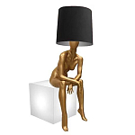 Лампа MANNEQUIN LAMP с абажуром девушка на кресле варинант исполнения - 3 | Loft Concept в Краснодаре