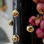 Ваза черная цилиндрическая с глянцевым покрытием и золотыми декоративными элементами Molecule Collection варинант исполнения - 1 | Loft Concept в Краснодаре